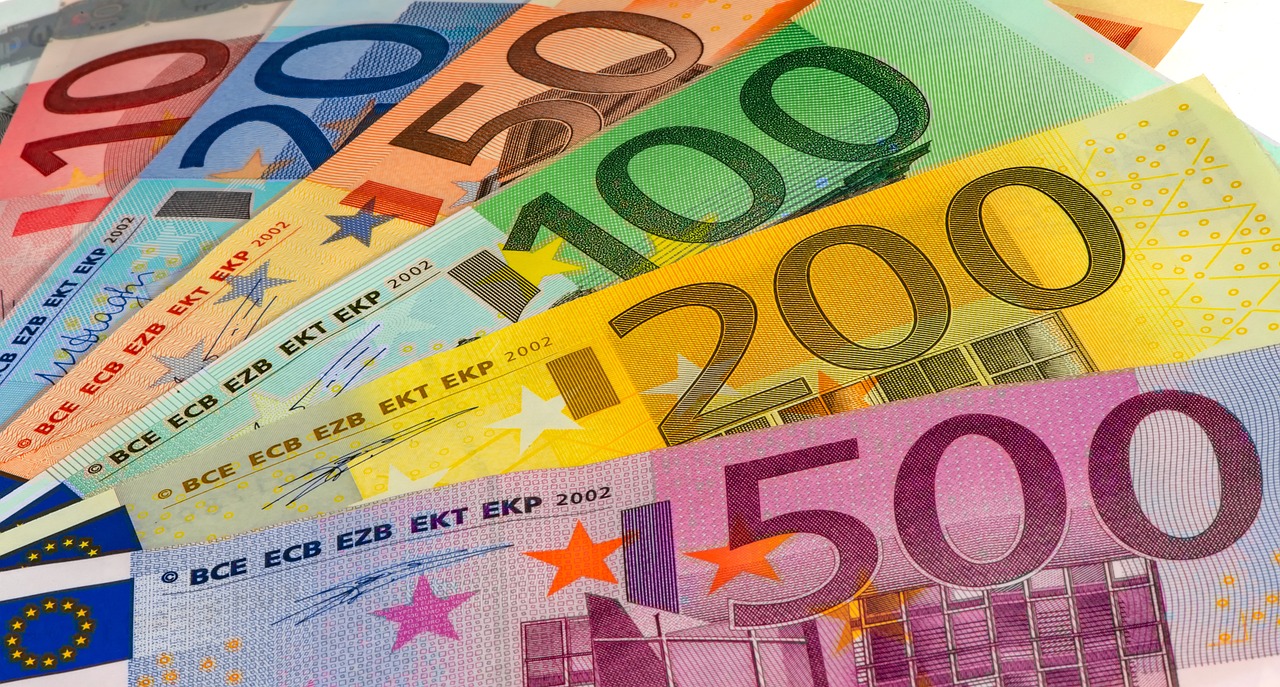 Market Trends - The Influence of Digital Currency on Banking